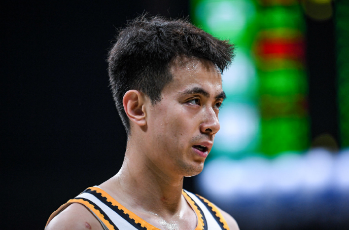 华体会体育内容-首秀推迟!杨鸣:赵继伟今天战青岛肯定打不了 具体看队医评估