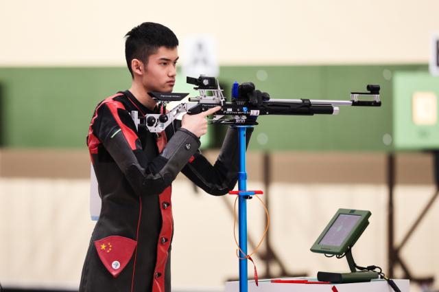 华体会体育内容-25日总结:中国军团迎第1500金 首个世界纪录诞生