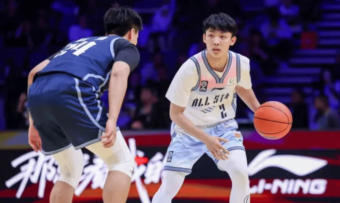 华体会.com-CBA全明星赛：徐杰MVP、胡明轩三分冠军、陈家政星锐赛MVP|广东队|三分大赛|广东男篮|篮板|三分球_新浪体育_新浪新闻